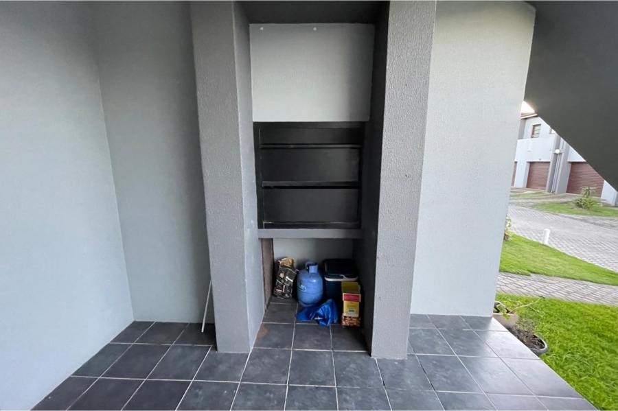 2 Bedroom Property for Sale in Sherwood Eastern Cape